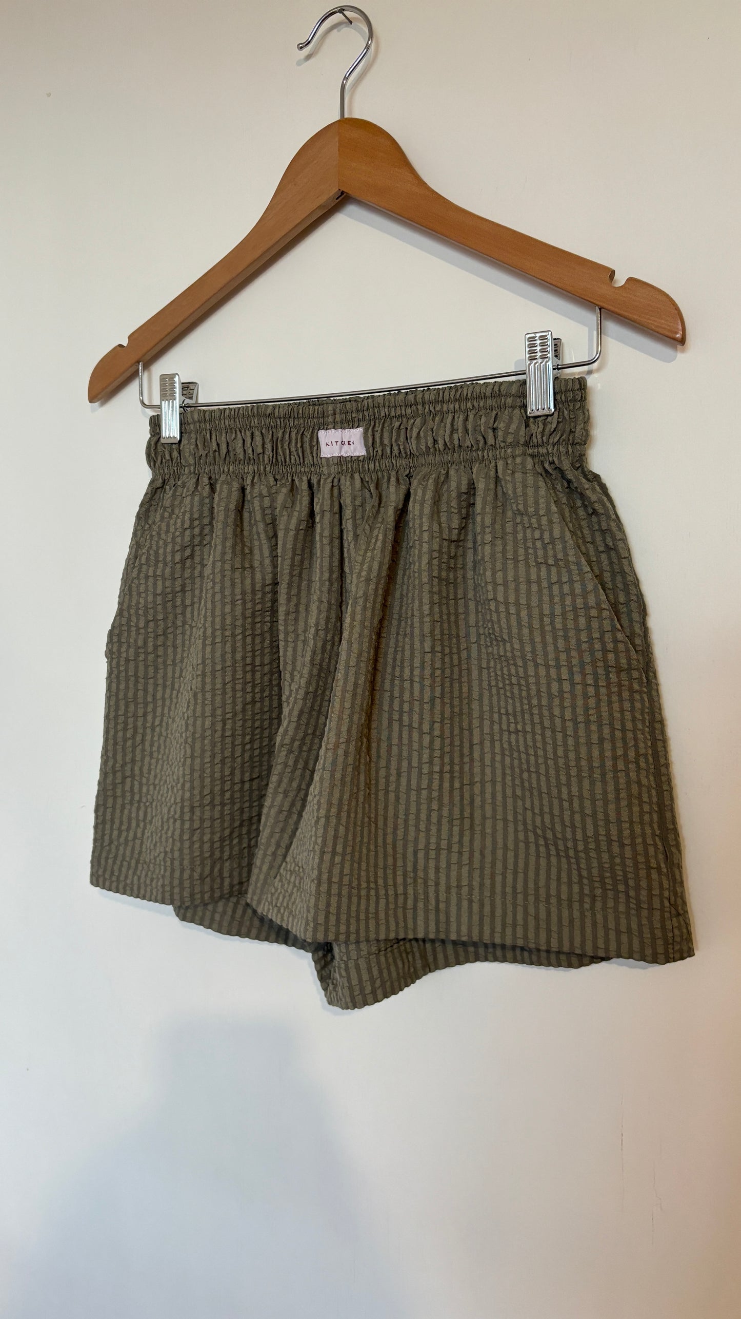 Shorts Verde cemento